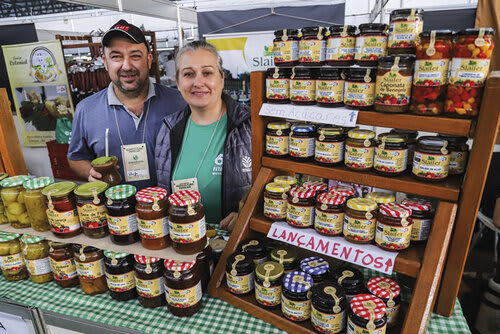 Paulina Slaifer cria receitas de geleias pensando em lançamentos para a Expodireto