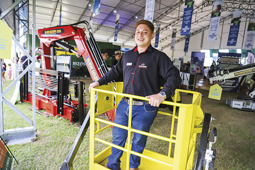 O diretor Comercial da Puhl Equipamentos, Guilherme Carneiro, comemora 30 vendas efetivadas