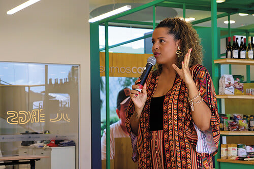 Tábata fala sobre as muitas responsabilidades e dificuldades de ser mulher