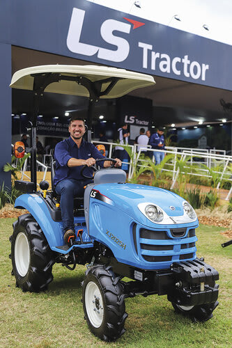 O diretor comercial, Felippe Vieira, esteve na feira representando a empresa