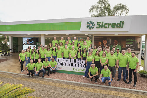 Colaboradores responsáveis pelo atendimento dos associados e visitantes