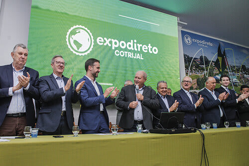 Presidente da Expodireto Cotrijal saúda autoridades e público
