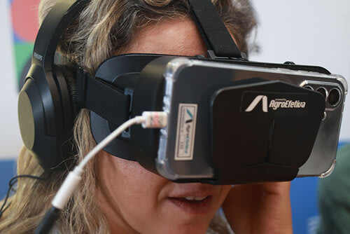 Experiência de realidade virtual de pulverização em lavouras