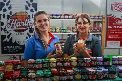 Doce sucessão: Stefani trocou o sonho da Medicina pelo empreendedorismo rural ao lado da mãe