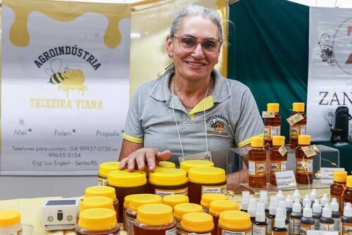 Doce colheita: Entre as lavouras de soja, apicultores produzem doçura que rende boas vendas na Expodireto